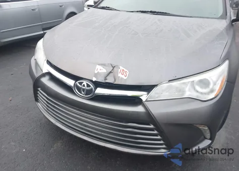 2017 Toyota Camry Le z USA, uszkodzony, nr VIN 4T1BF1FK1HU704035